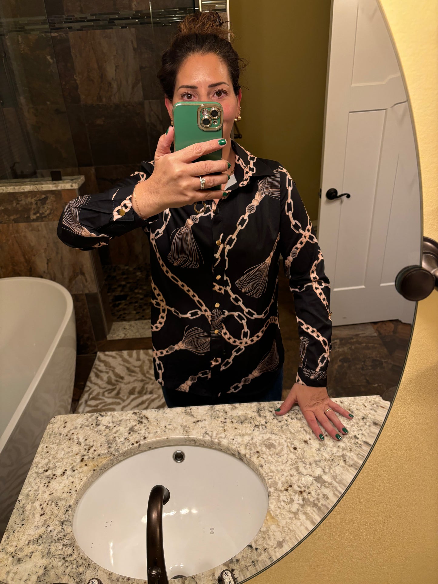 DOORBUSTER Gold Chains Button Down